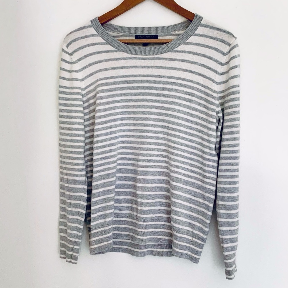 Banana Republic Gray & White Striped Sweater